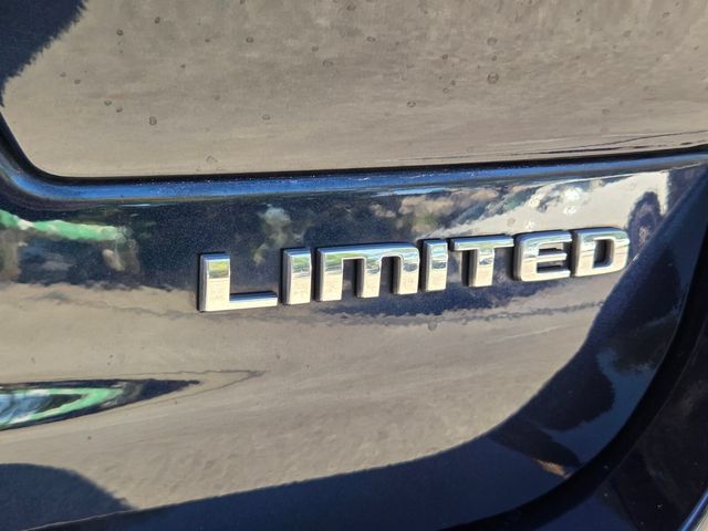 Used 2023 Jeep Grand Cherokee L Limited RWD image 21