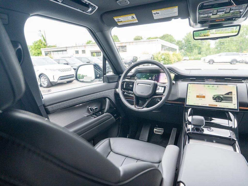 New 2026 Land Rover Range Rover Sport Dynamic SE AWD/4WD image 18