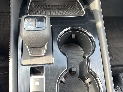 Used 2025 Nissan Rogue Platinum FWD image 27