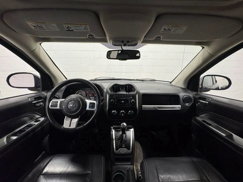 Used 2017 Jeep Compass High Altitude FWD image 12