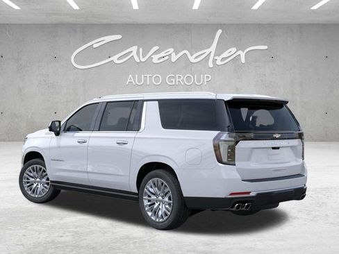 New 2026 Chevrolet Suburban High Country image 3