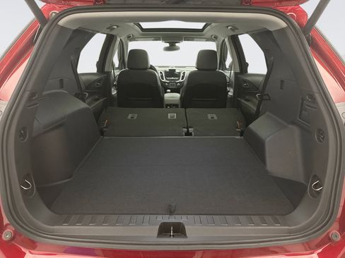 Used 2024 Chevrolet Equinox Premier image 23