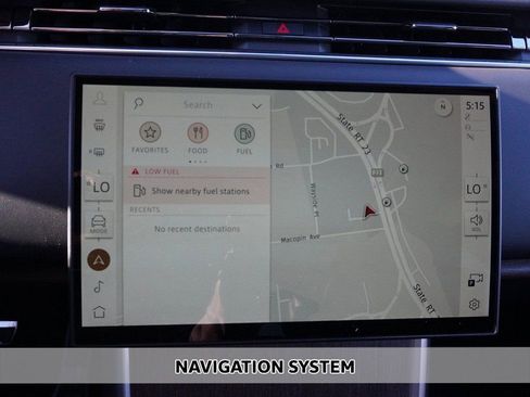 Used 2025 Land Rover Range Rover SE image 3