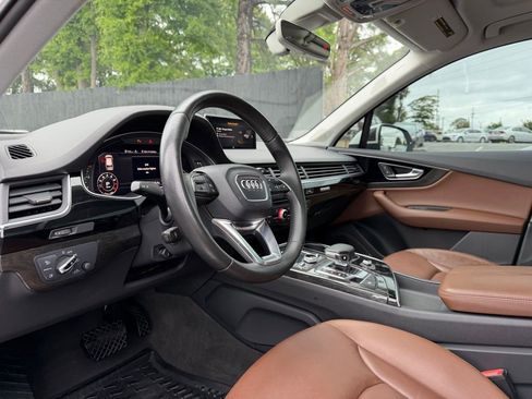 Used 2017 Audi Q7 3.0T Premium Plus w/ Premium Plus Package AWD/4WD image 9