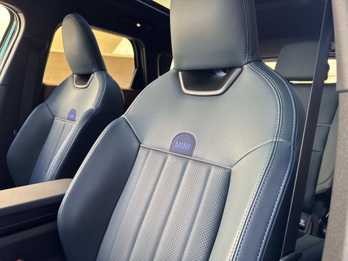 Used 2025 MINI Cooper Countryman S w/ Comfort Package Max image 17