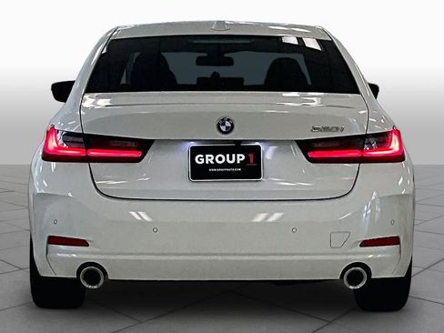 Used 2024 BMW 330i Sedan w/ Premium Package RWD image 4