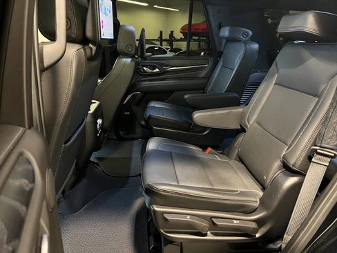 Used 2024 GMC Yukon Denali w/ Advanced Technology Package image 29