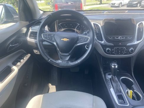 Used 2018 Chevrolet Equinox Premier AWD/4WD image 17