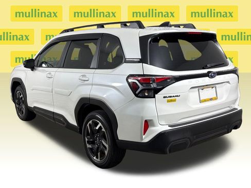 Used 2025 Subaru Forester Limited w/ Popular Package #2 AWD/4WD image 9