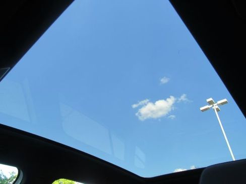 Used 2024 Volkswagen ID.4 S image 7