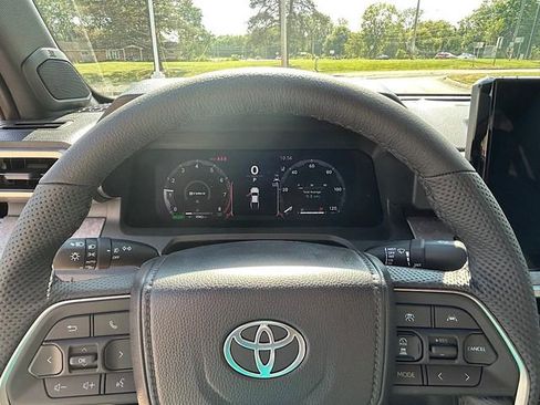 New 2025 Toyota Tacoma Trailhunter image 17