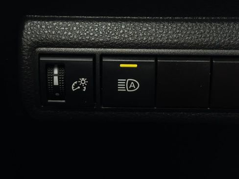 Used 2025 Toyota Corolla LE w/ LE Premium Package FWD image 27