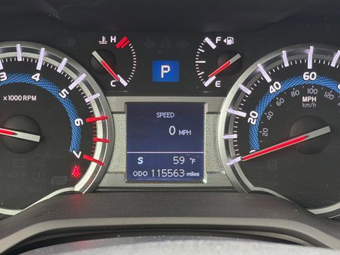 Used 2019 Toyota 4Runner Limited image 27