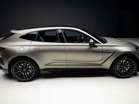 Used 2023 Aston Martin DBX 707 AWD/4WD image 34