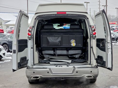 Used 2025 Chevrolet Express 2500 w/ Driver Convenience Package image 51