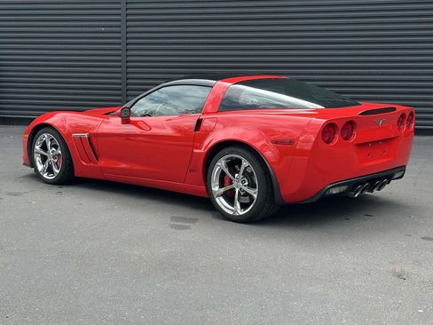 Used 2012 Chevrolet Corvette Grand Sport w/ 2LT Preferred Equipment Group RWD image 3