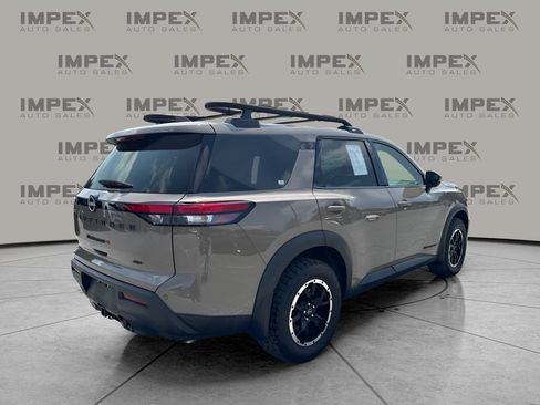 Used 2025 Nissan Pathfinder Rock Creek AWD/4WD image 5