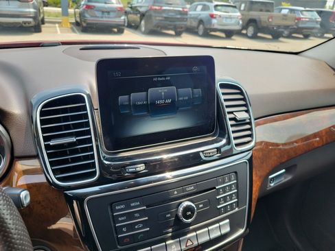 Used 2017 Mercedes-Benz GLE 350 4MATIC image 28