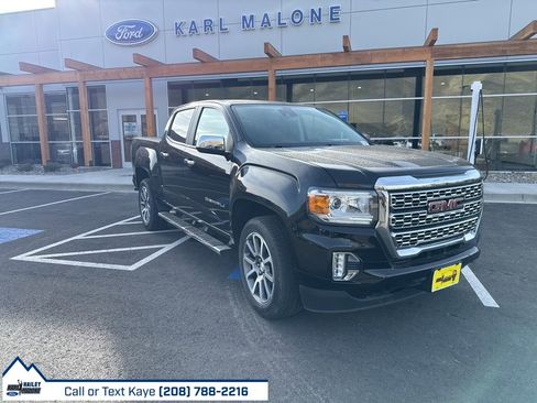 Used 2021 GMC Canyon Denali image 2