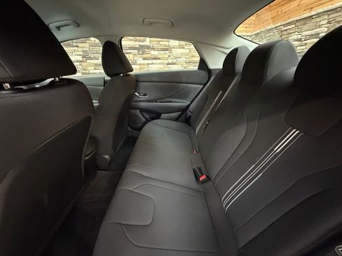 Used 2023 Hyundai Elantra SEL image 26