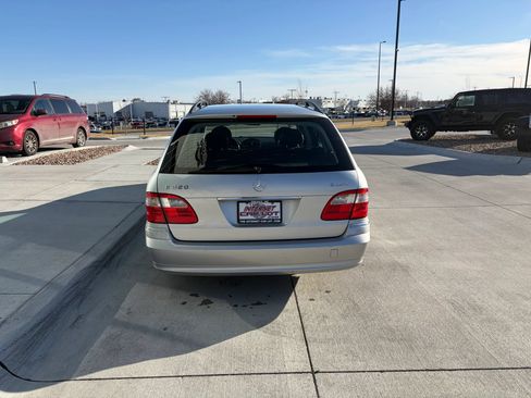 Used 2004 Mercedes-Benz E 320 4MATIC Wagon image 5
