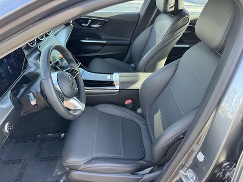 Used 2025 Mercedes-Benz C 300 4MATIC Sedan image 16