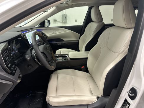Used 2026 Lexus RX 350 AWD w/ Convenience Package image 16