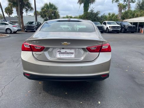 Used 2024 Chevrolet Malibu LT FWD image 3