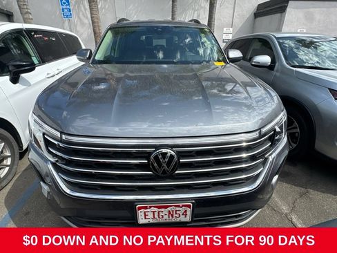 Used 2025 Volkswagen Atlas SE FWD image 2