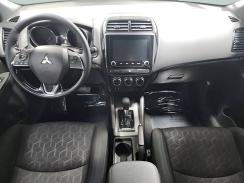 Used 2025 Mitsubishi Outlander Sport AWD image 2