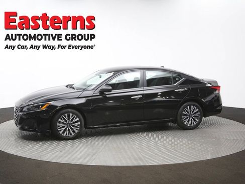 Used 2024 Nissan Altima 2.5 SV image 57