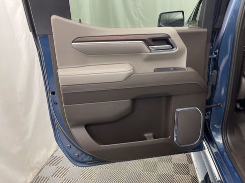 Used 2024 GMC Sierra 1500 SLT w/ SLT Premium Plus Package image 27