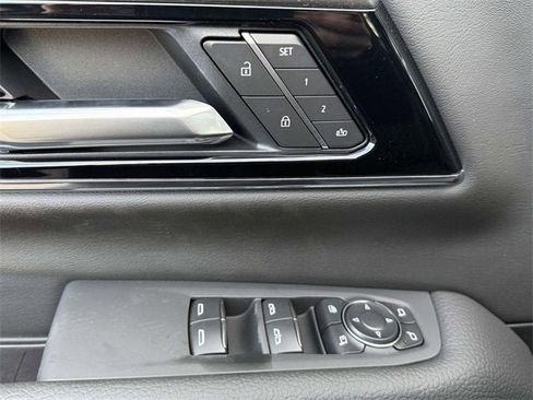 New 2026 GMC Yukon XL Denali w/ Sun & Power Step Package image 16