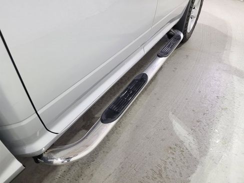 Used 2018 RAM 1500 Classic SLT image 48