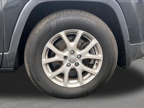 Used 2016 Jeep Cherokee Latitude w/ Safety/Convenience Group image 34