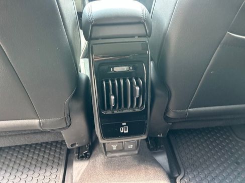 Used 2022 Jeep Compass Latitude AWD/4WD image 25