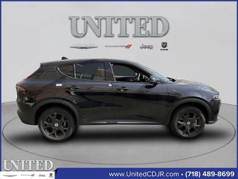 Used 2023 Dodge Hornet GT Plus w/ Tech Pack Plus w/o Parking image 2