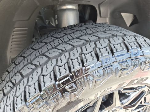 New 2026 GMC Hummer EV SUV AWD/4WD image 15