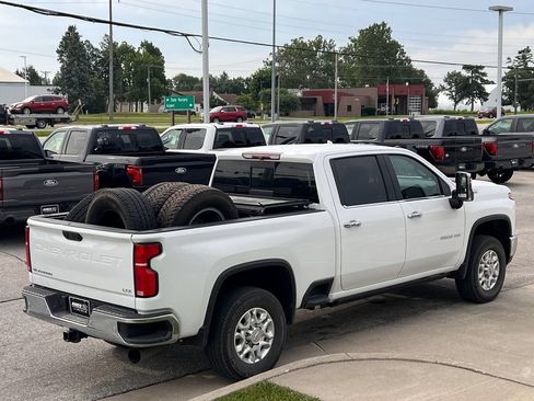 Used 2024 Chevrolet Silverado 2500 LTZ w/ LTZ Plus Package AWD/4WD image 6