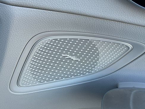 Certified 2023 Mercedes-Benz C 300 Sedan image 23