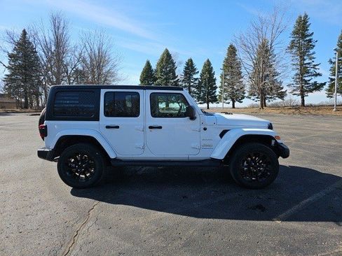 Used 2023 Jeep Wrangler Sahara w/ Cold Weather Group image 7