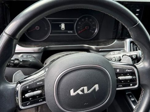 Used 2023 Kia Sorento EX AWD/4WD image 6