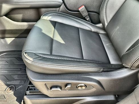 New 2026 GMC Yukon XL Denali w/ Sun & Power Step Package image 25