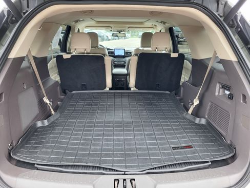 Used 2020 Ford Explorer Platinum AWD/4WD image 24