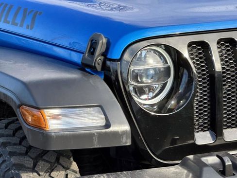 Used 2022 Jeep Wrangler Unlimited Sport image 11