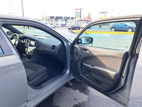 Used 2023 Dodge Charger SXT w/ Blacktop Package image 16