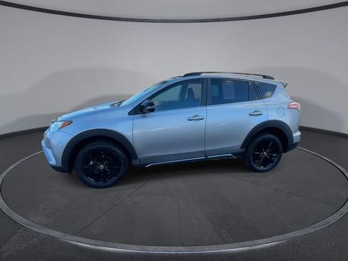 Used 2018 Toyota RAV4 XLE image 8