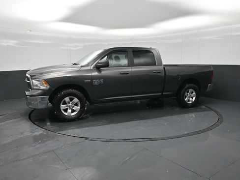 Used 2021 RAM 1500 Classic SLT image 4