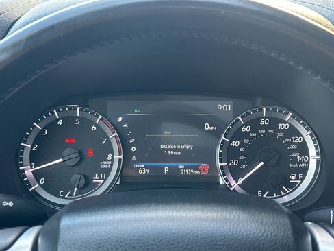 Used 2024 Toyota Highlander XLE image 24