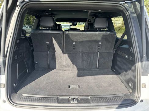 Used 2024 Jeep Wagoneer Series II w/ Flexible Seating Group AWD/4WD image 17